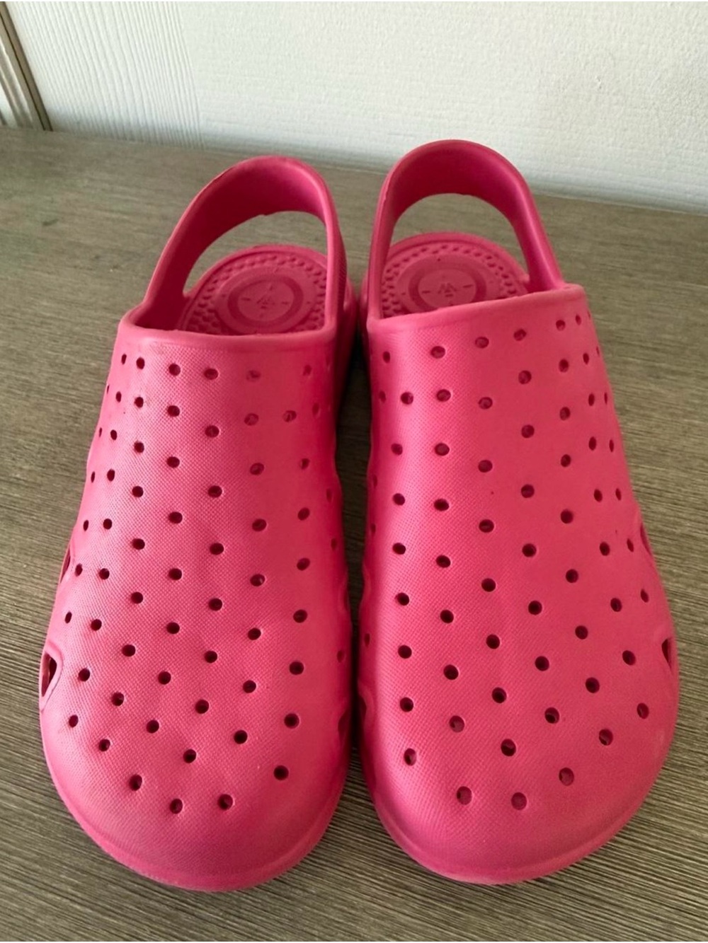 totes Kids Pink Ventilated Slip-On Clogs